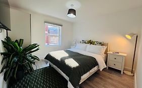 Ft4 Brick Lane Apartment